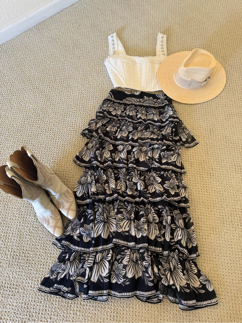 FARM Rio Black & White Floral Tiered Maxi Skirt